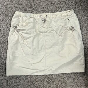 Elegant Cream Mini Skirt